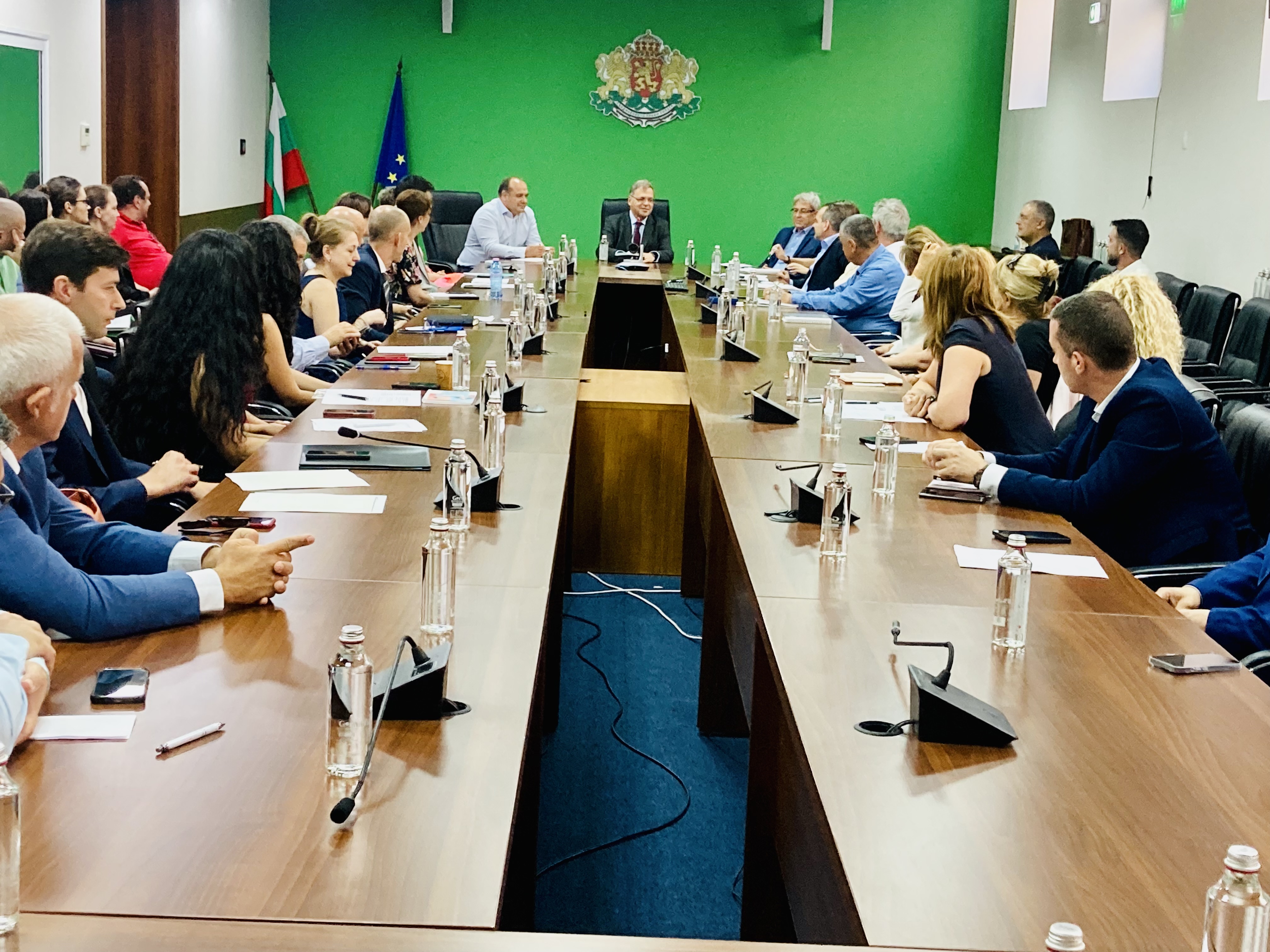 The Ministry of Education, Culture, Sports, Science and Technology, BIA and industry organizations discussed topical business topics related to environmental protection